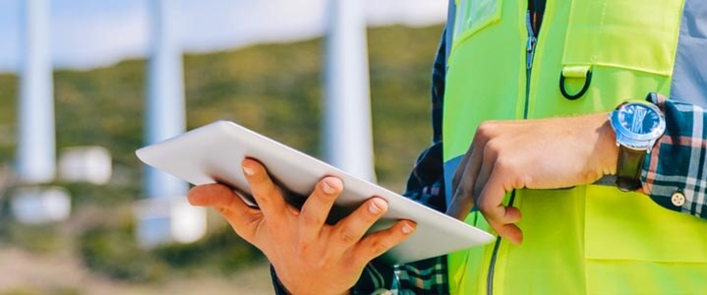 Mobile Field Service Management Software for an Efficient Salesforce